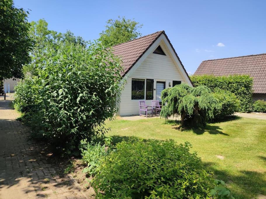Vrijstaande Recreatiebungalow Met Slaapvide Posterholt Buitenkant foto
