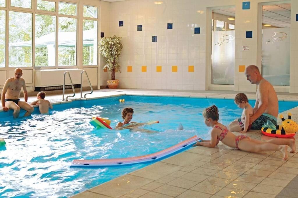 Vrijstaande Recreatiebungalow Met Slaapvide Posterholt Buitenkant foto